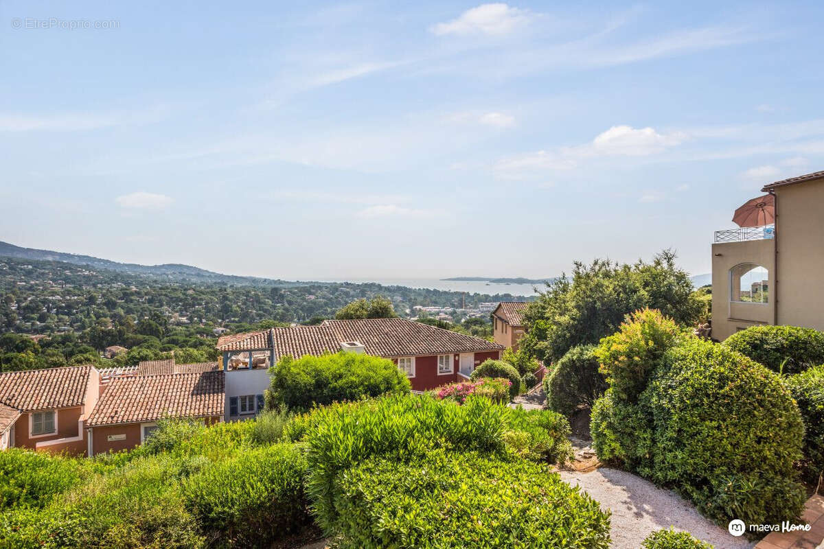 Appartement à GRIMAUD