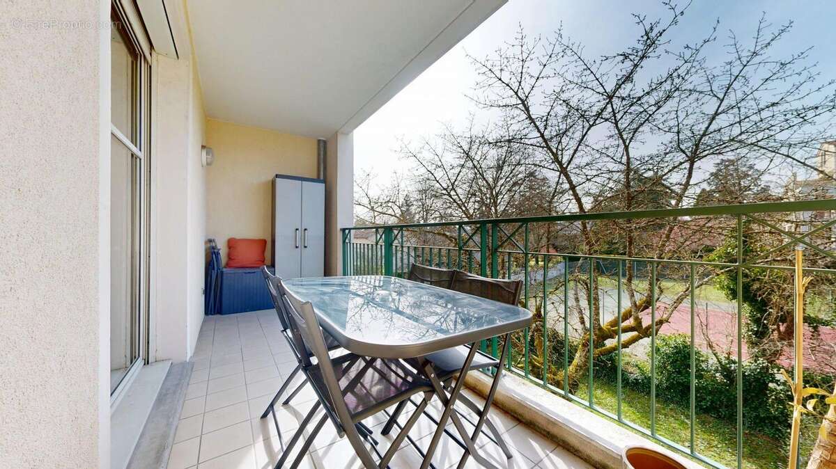 Appartement à TASSIN-LA-DEMI-LUNE