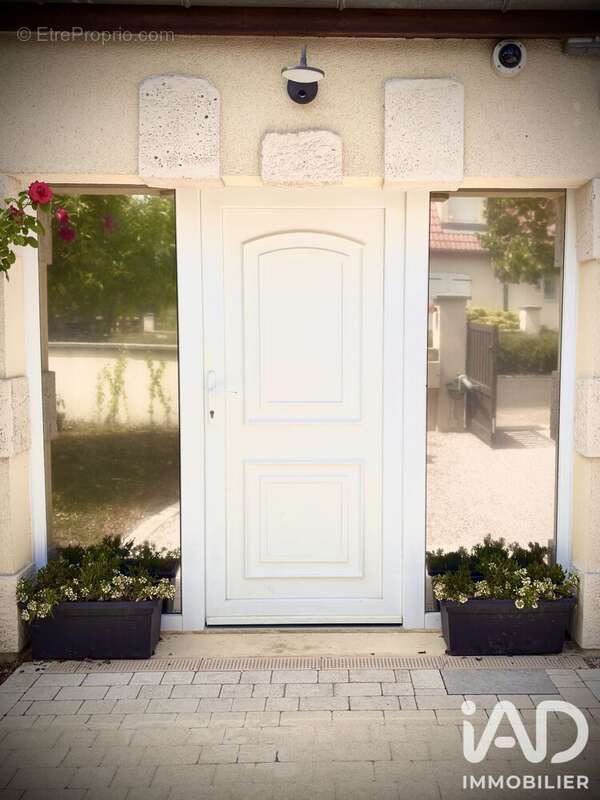 Photo 2 - Maison à SAINT-JEAN-DE-LA-RUELLE