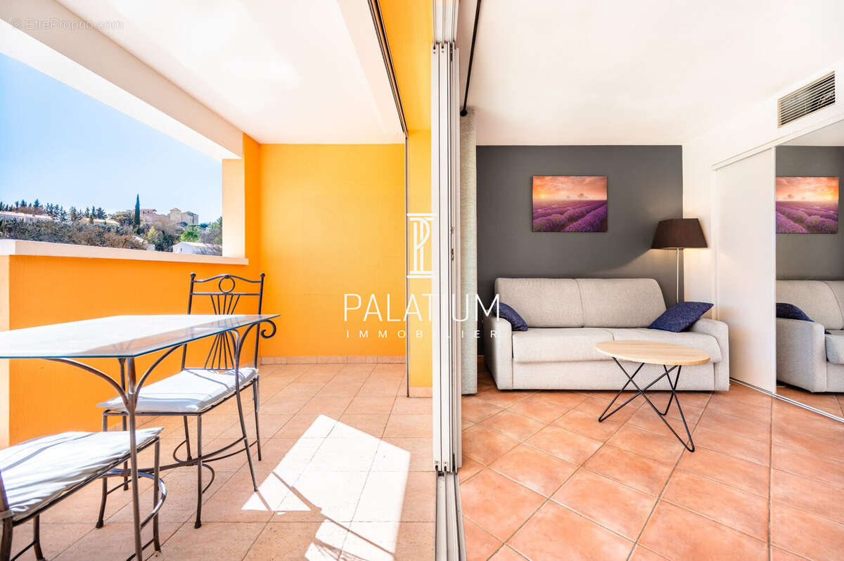 Appartement à GREOUX-LES-BAINS