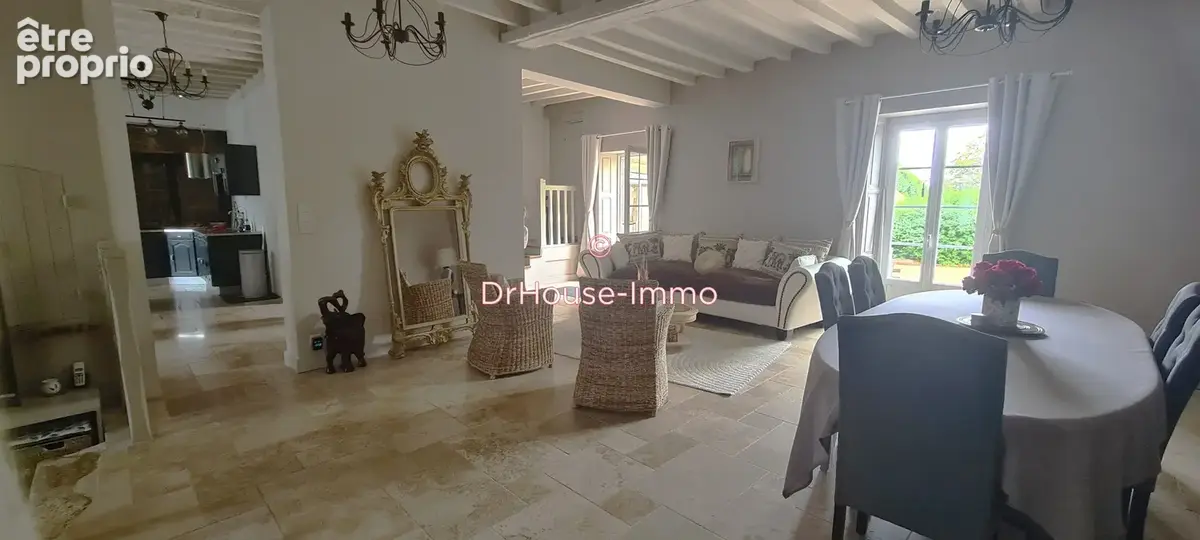 Maison 9 pièces 235 m² à vendre à Chateau-Renard (45220) - photo 13