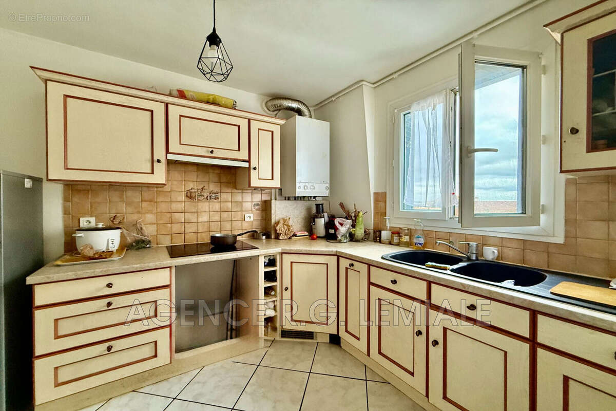 Appartement à MAISONS-LAFFITTE