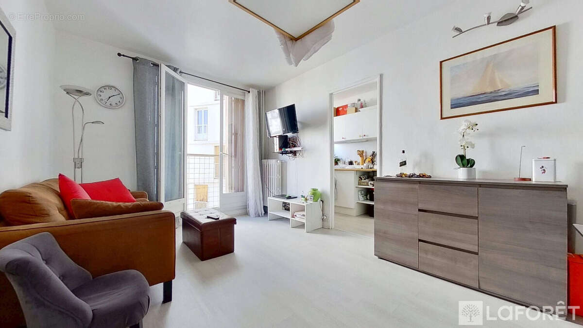 Paris 17 - Studio 24 m² - photo 2