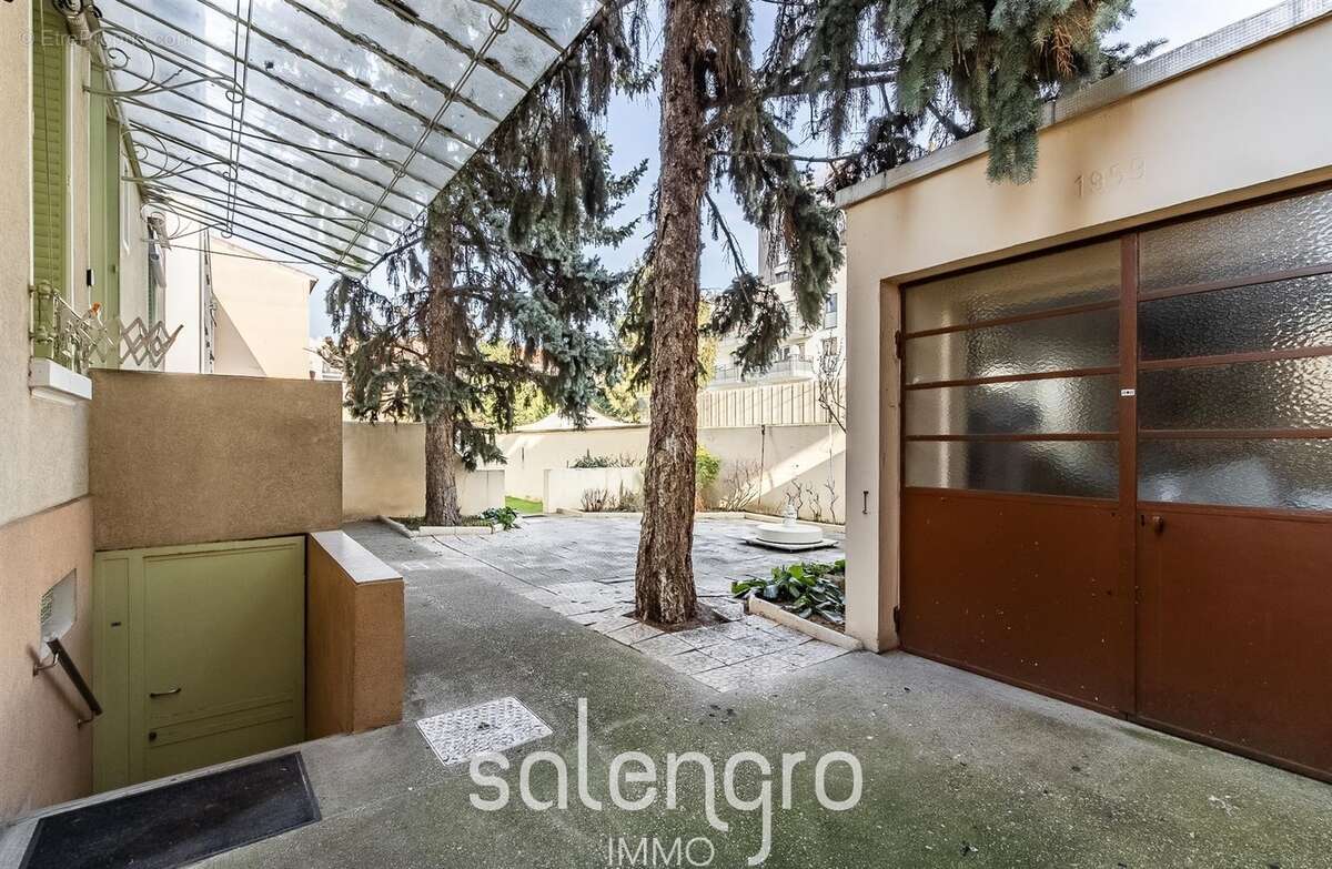 Maison à VILLEURBANNE