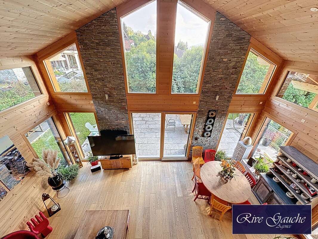 Maison à SAINT-CERGUES