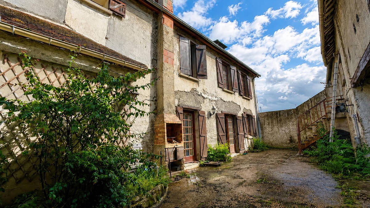 Maison à BOINVILLE-EN-MANTOIS