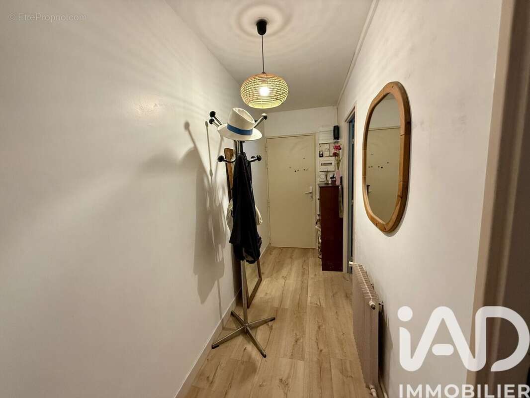 Photo 8 - Appartement à PIERREFITTE-SUR-SEINE