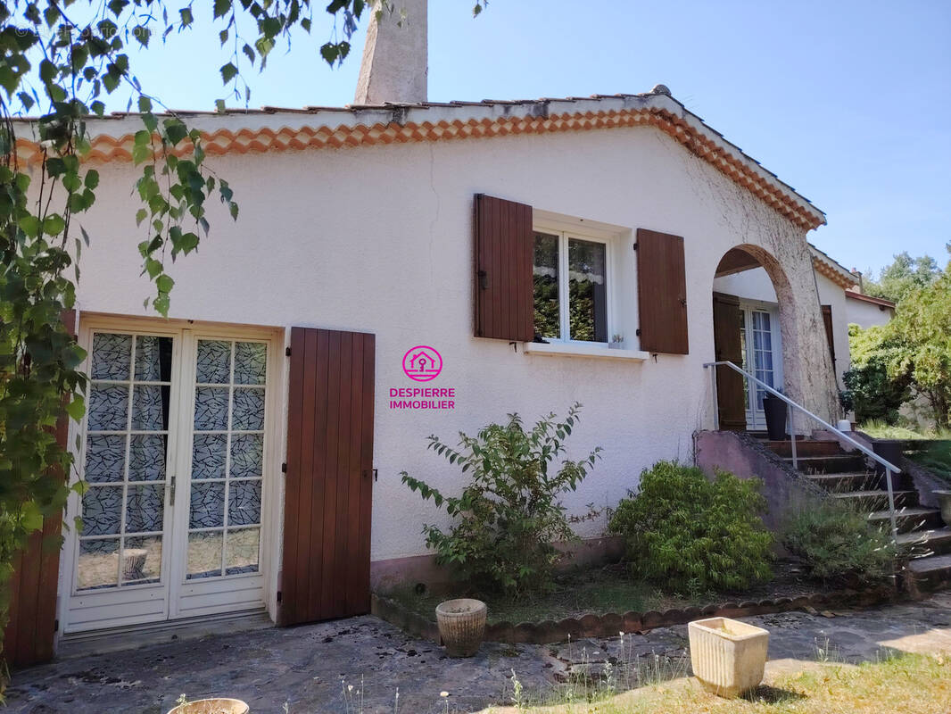 Maison à SALAISE-SUR-SANNE