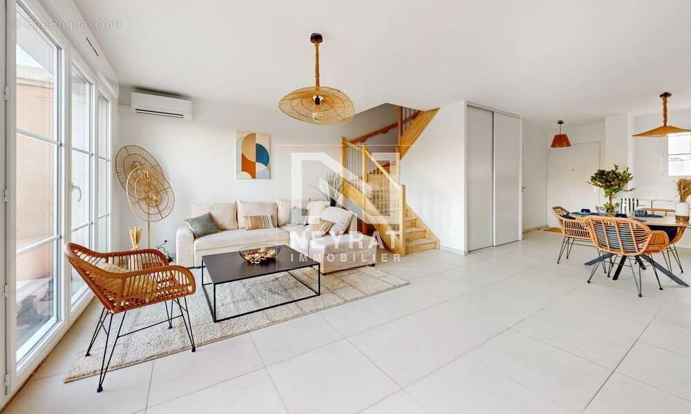 T4 maison duplex - au coeur du village et a proximite immediate de toutes commodites - photo 3