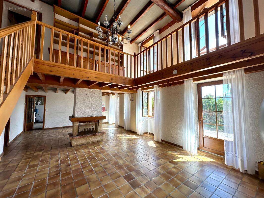 Maison à LA MURETTE