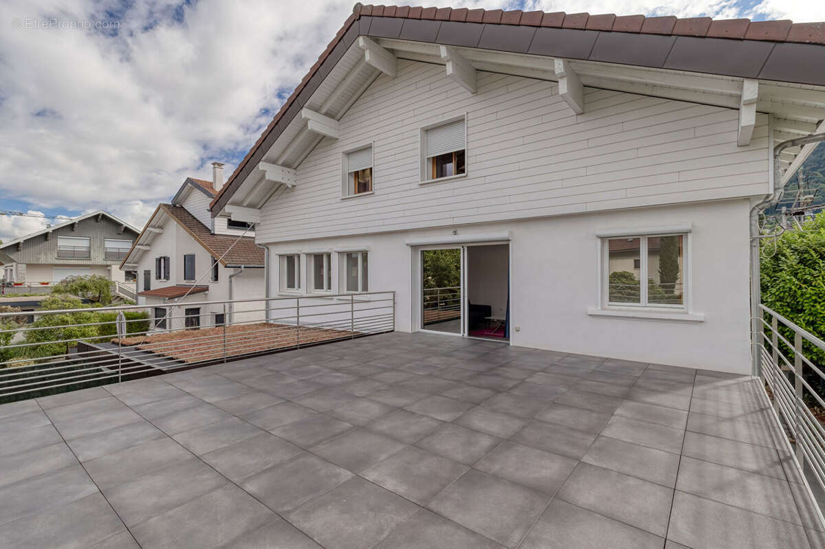 Appartement à ANNECY-LE-VIEUX