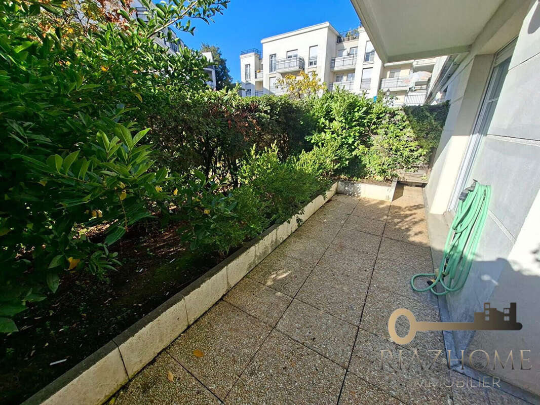 Appartement à LE BOURGET
