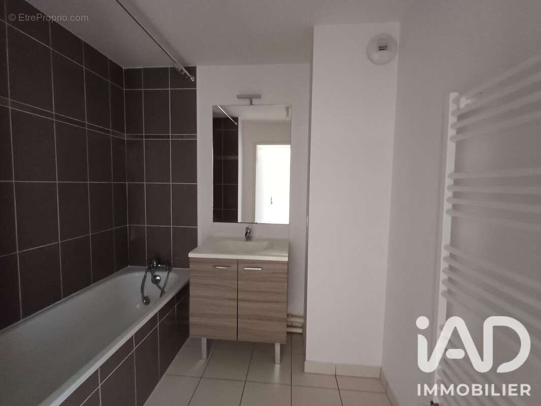 Appartement 48 m² à Reze  - photo 7