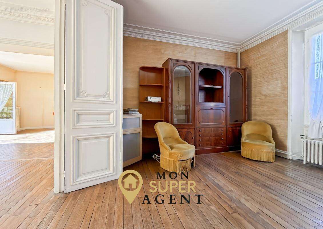Maison à MELUN