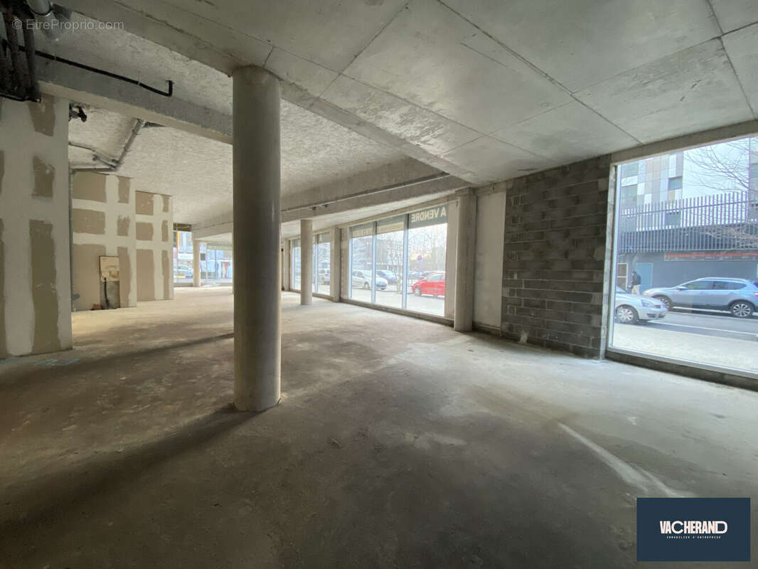 Commerce 368 m² à Lille  - photo 4