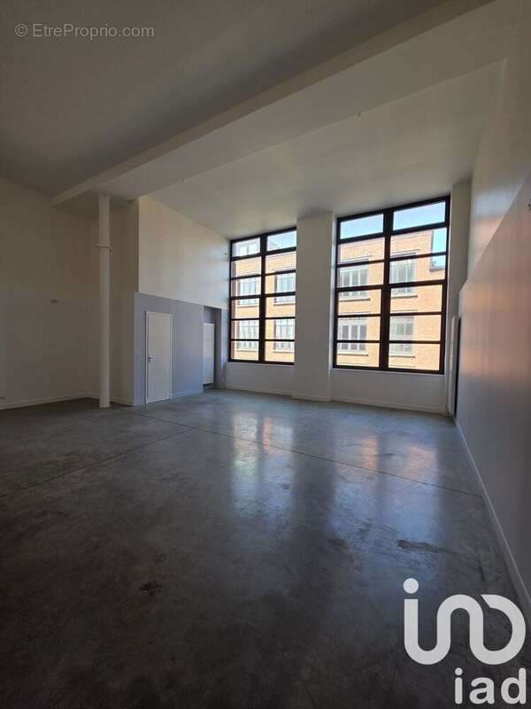 Photo 3 - Commerce à TOURCOING