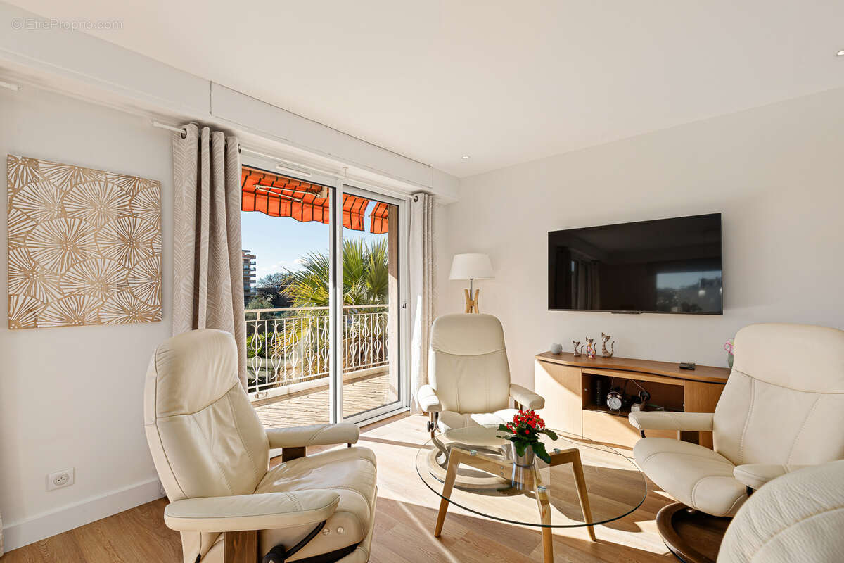 Appartement à LE CANNET
