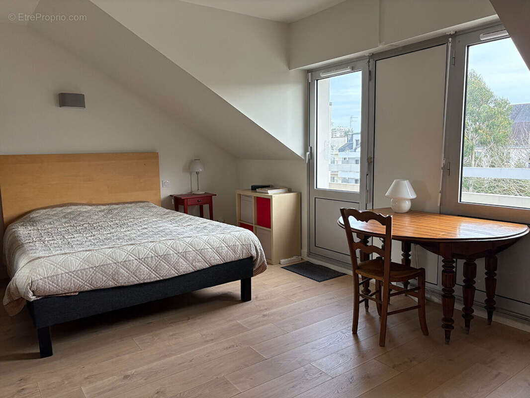 Appartement T5 seul au dernier étage traversant Est/Ouest avec balcons, ascenseur et grand garage double - photo 9
