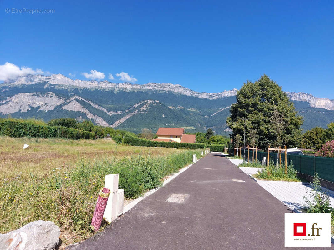 Terrain 596 m² à Tencin  - photo 5