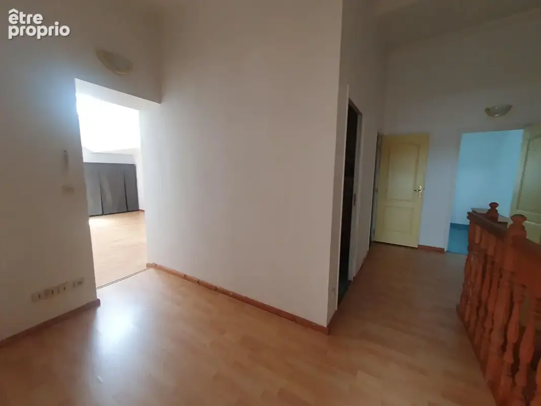 Appartement Cambrai 5 pièce(s) 143 m2 - photo 10