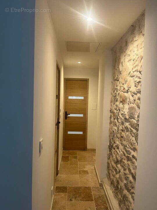 LACIOTAT - APPARTEMENT - belles prestations - Type 2 - proche - Appartement à LA CIOTAT