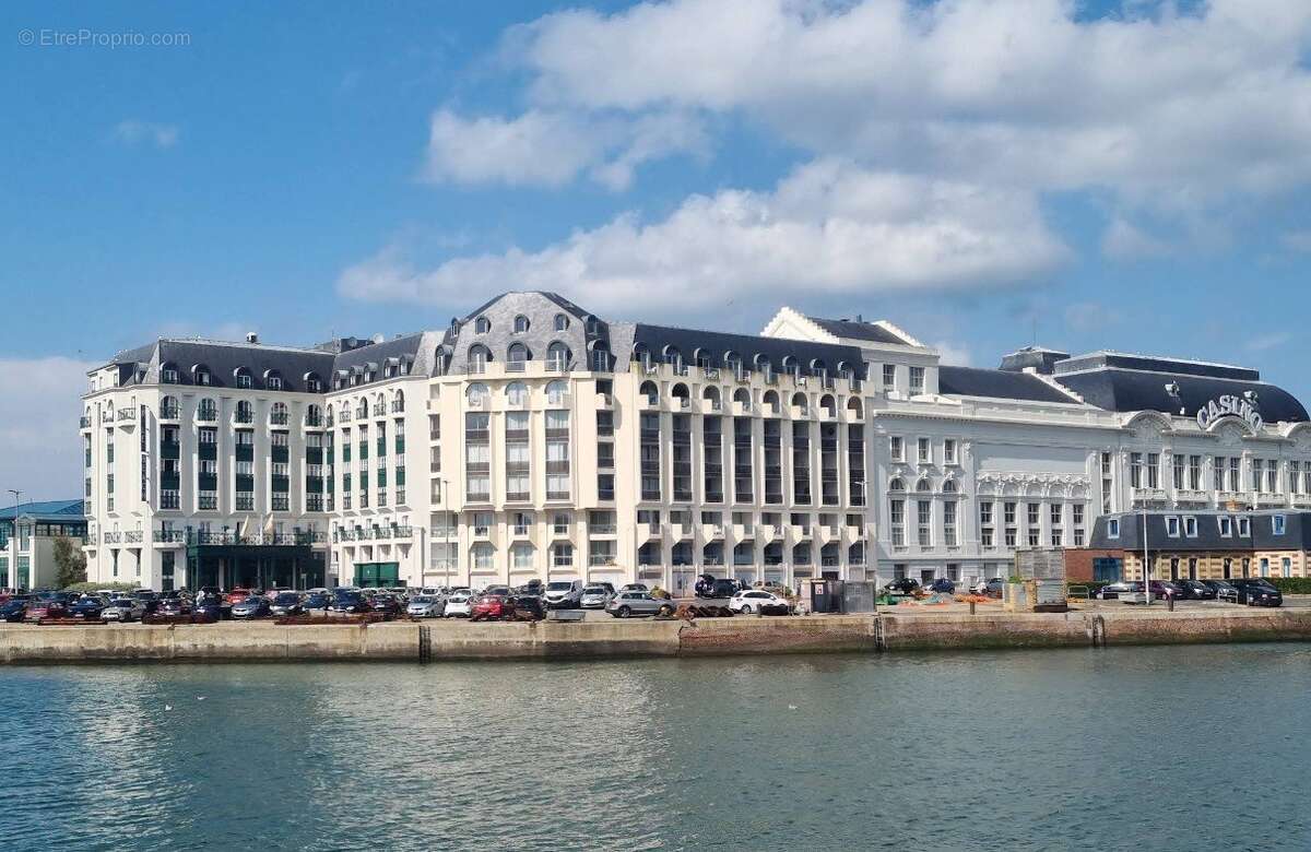 Investissement locatif  trouville sur mer  résidence de tourisme sowell hôtels le beach - 5,05 % de rentabilité - photo 14