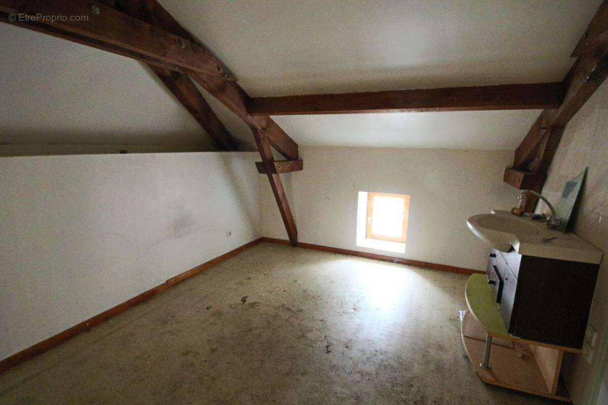 Maison à PUY-L'EVEQUE