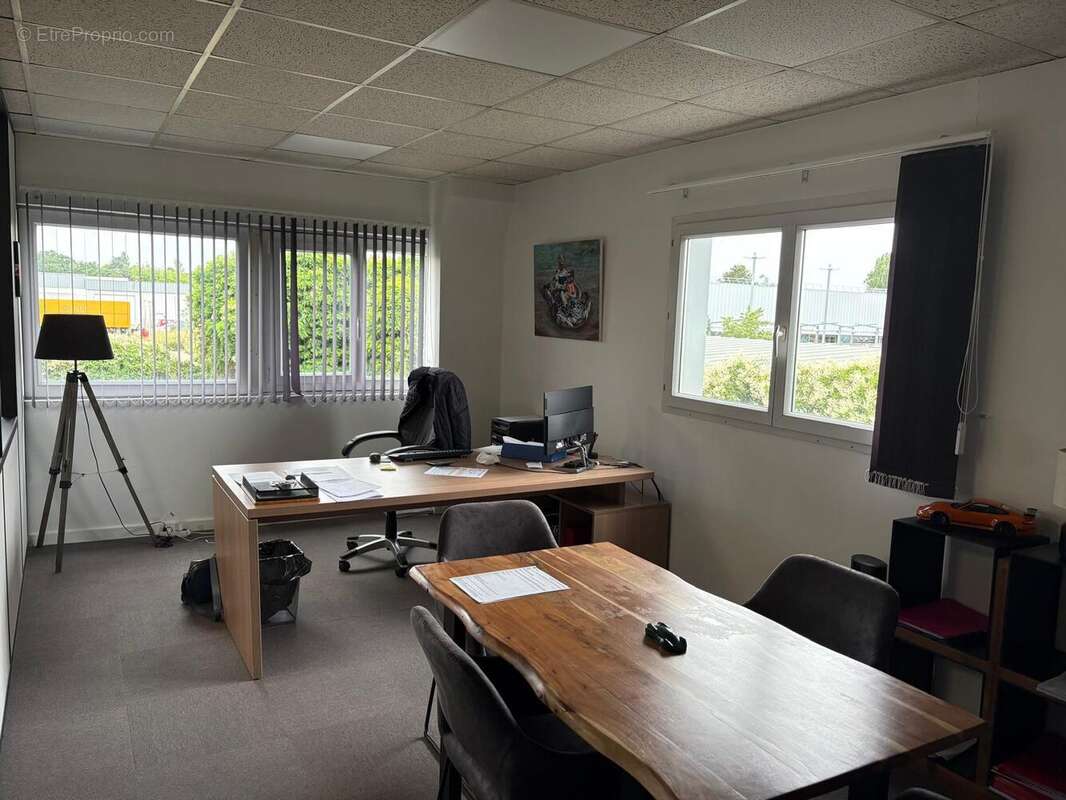 233 m² à Vaux-Le-Penil  - photo 3
