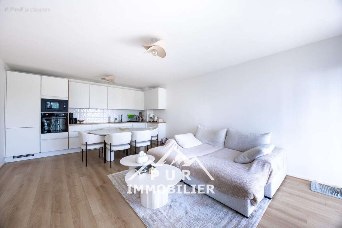 Appartement 64 m² à Chelles  - photo 2