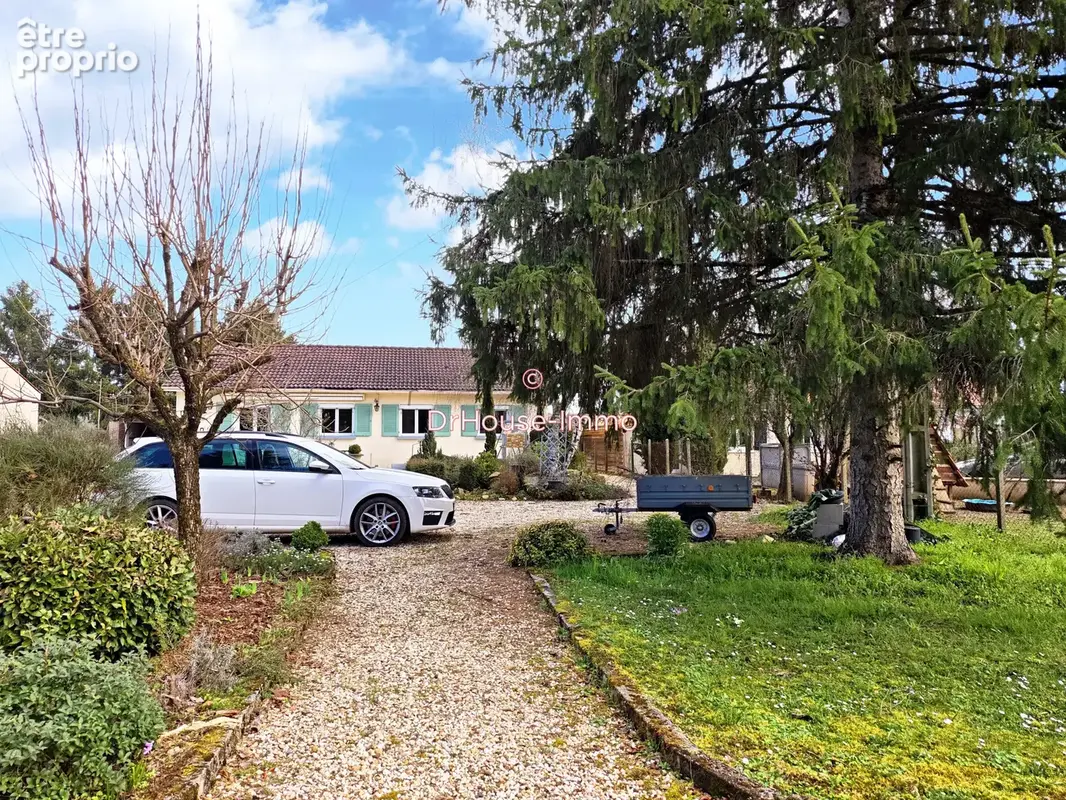 Maison 144 m² à Mayac  - photo 6