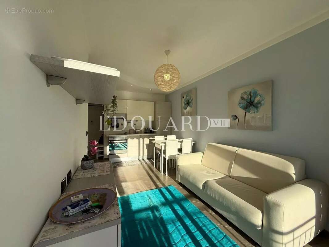 Appartement à ROQUEBRUNE-CAP-MARTIN