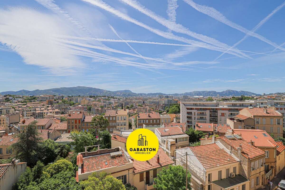 Appartement à MARSEILLE-4E