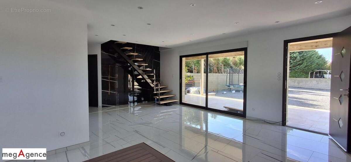 Maison à NOYERS-SUR-CHER