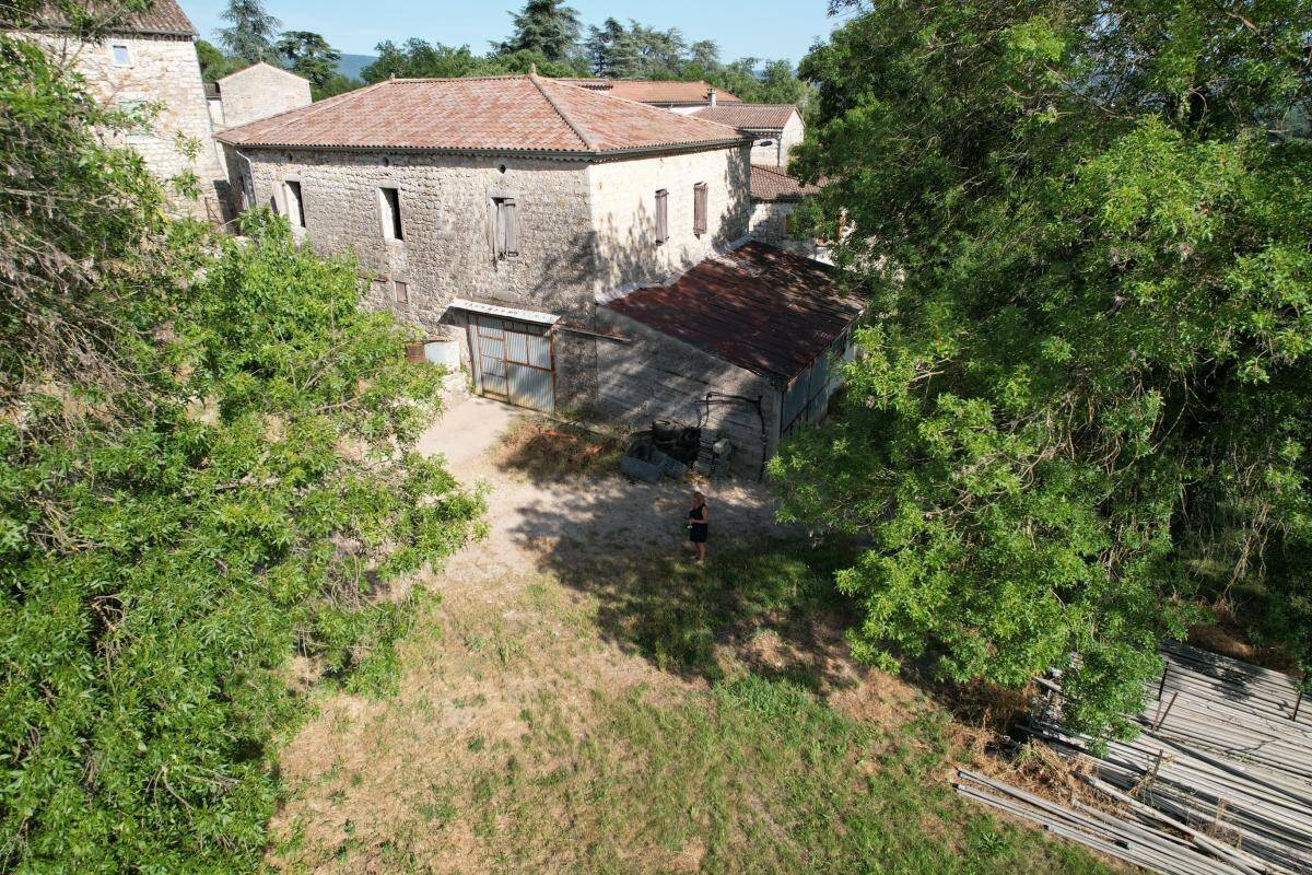 Maison à BERRIAS-ET-CASTELJAU