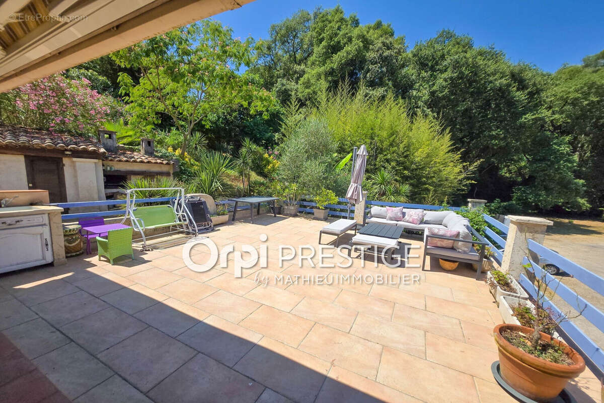 Maison 149 m² à Biot  - photo 6