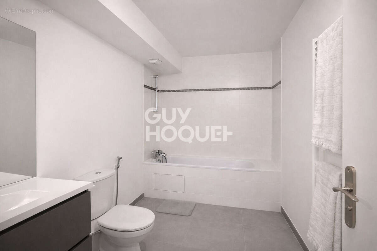 Appartement à AUBERVILLIERS