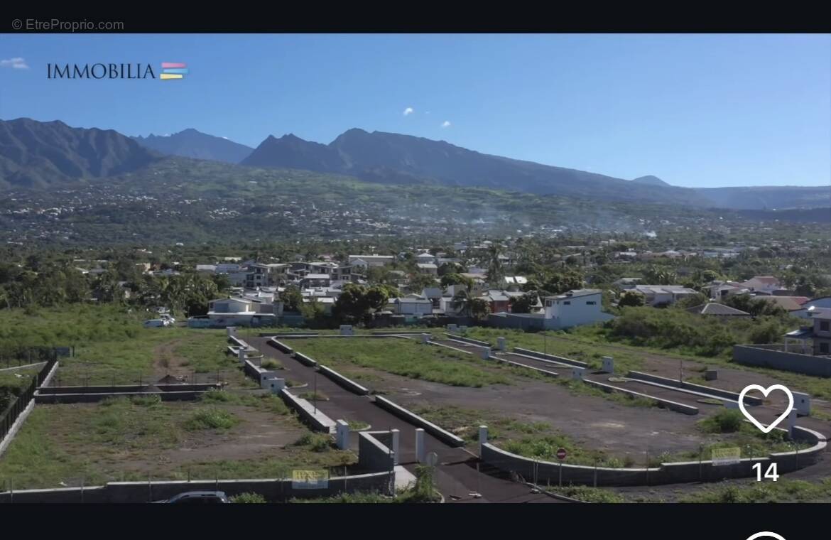 Terrain à SAINT-LOUIS