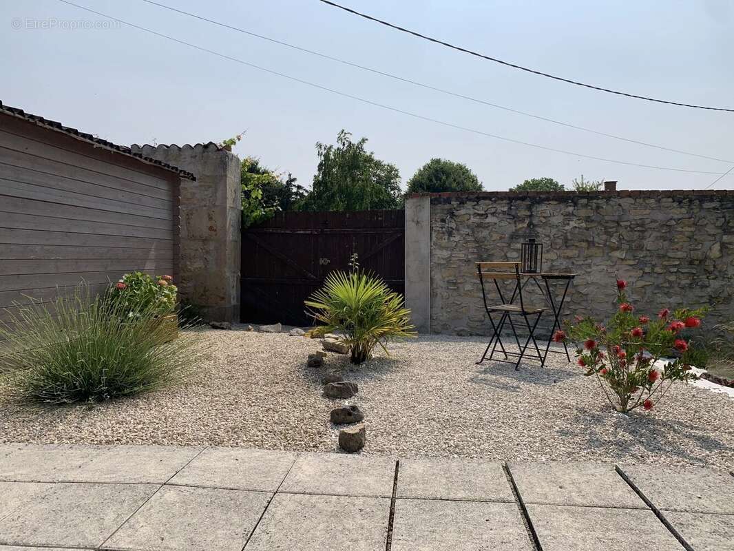 Maison à MAUPREVOIR