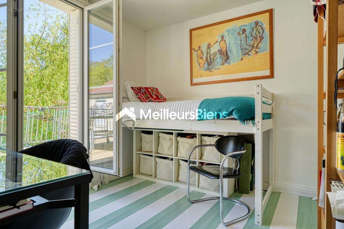 Maison à LA CELLE-SAINT-CLOUD