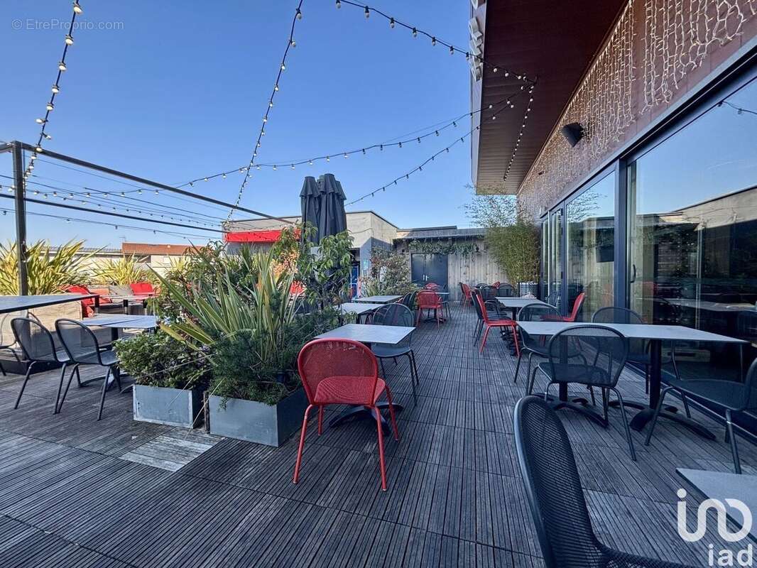 Photo 2 - Commerce à TASSIN-LA-DEMI-LUNE