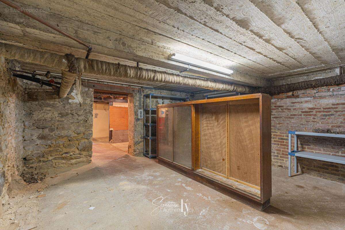 Appartement à SAINT-ETIENNE-DE-FURSAC