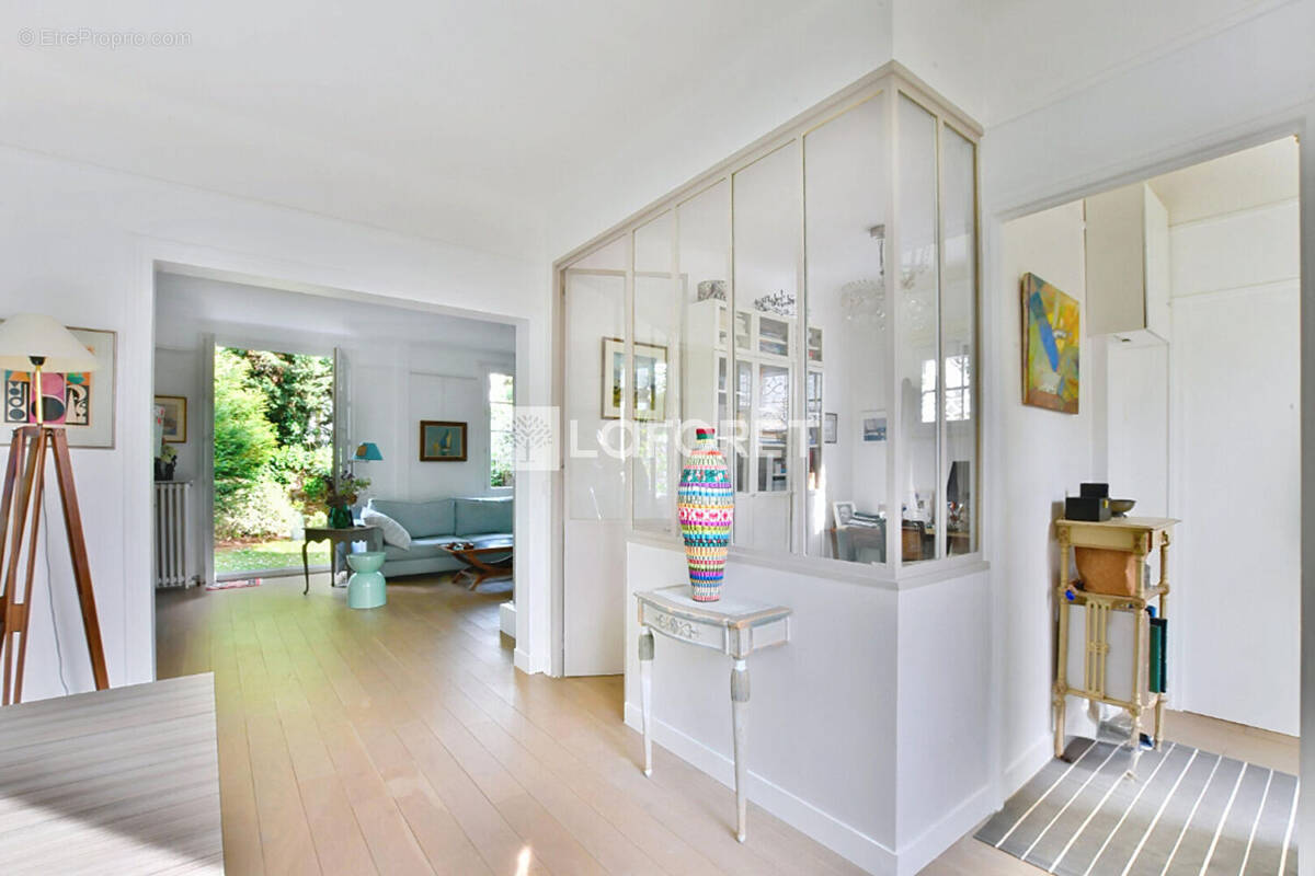 Maison à LA CELLE-SAINT-CLOUD