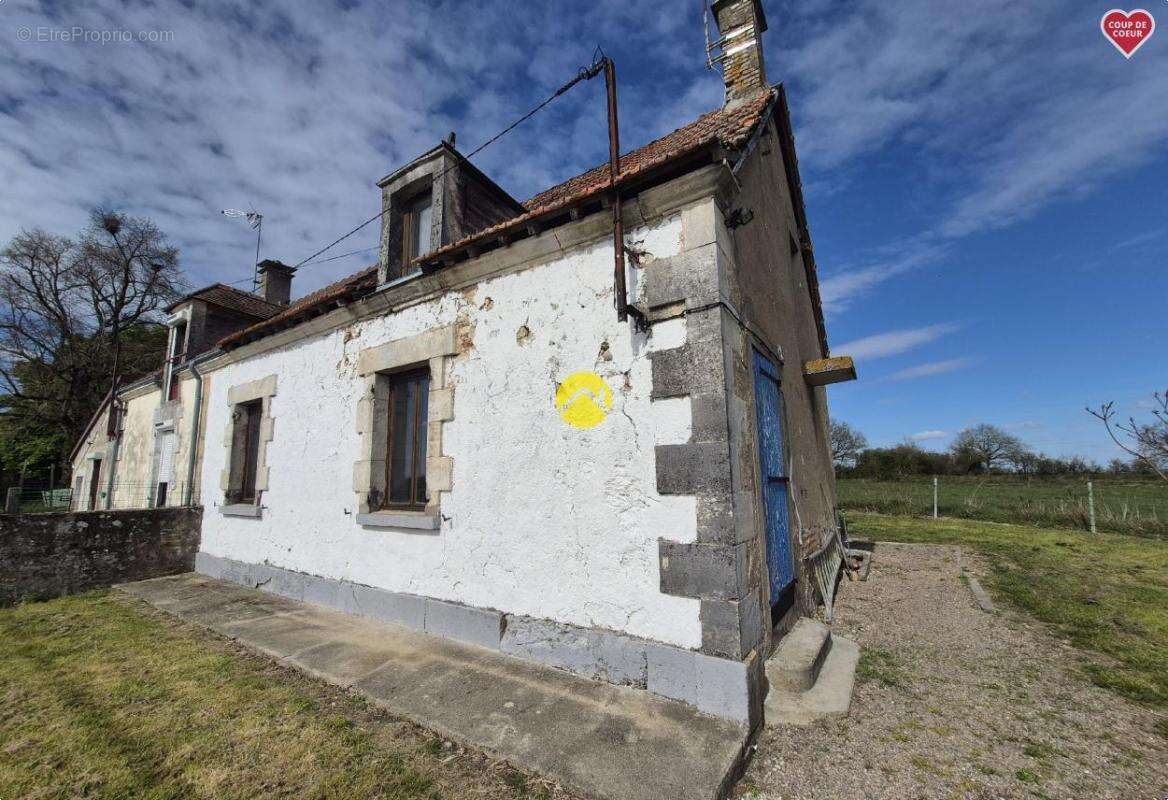 Maison à LA BERTHENOUX