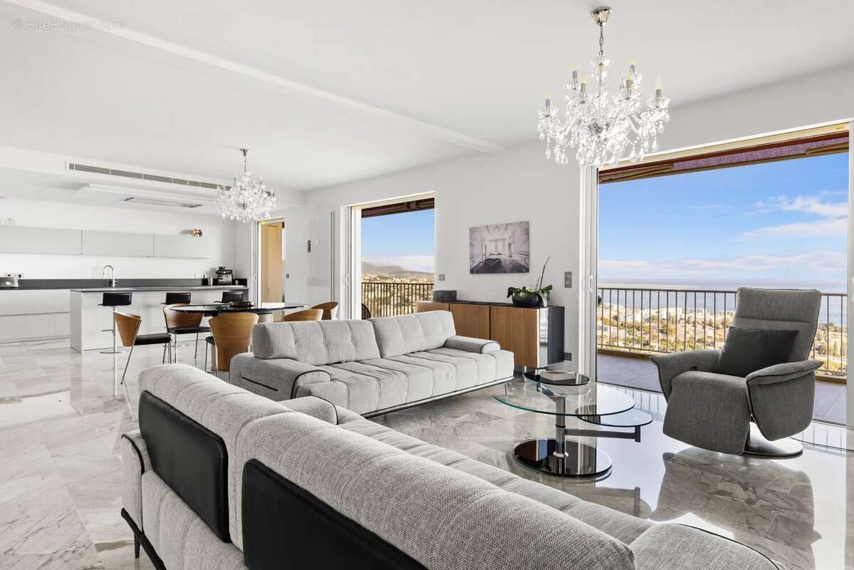 Appartement à CAGNES-SUR-MER