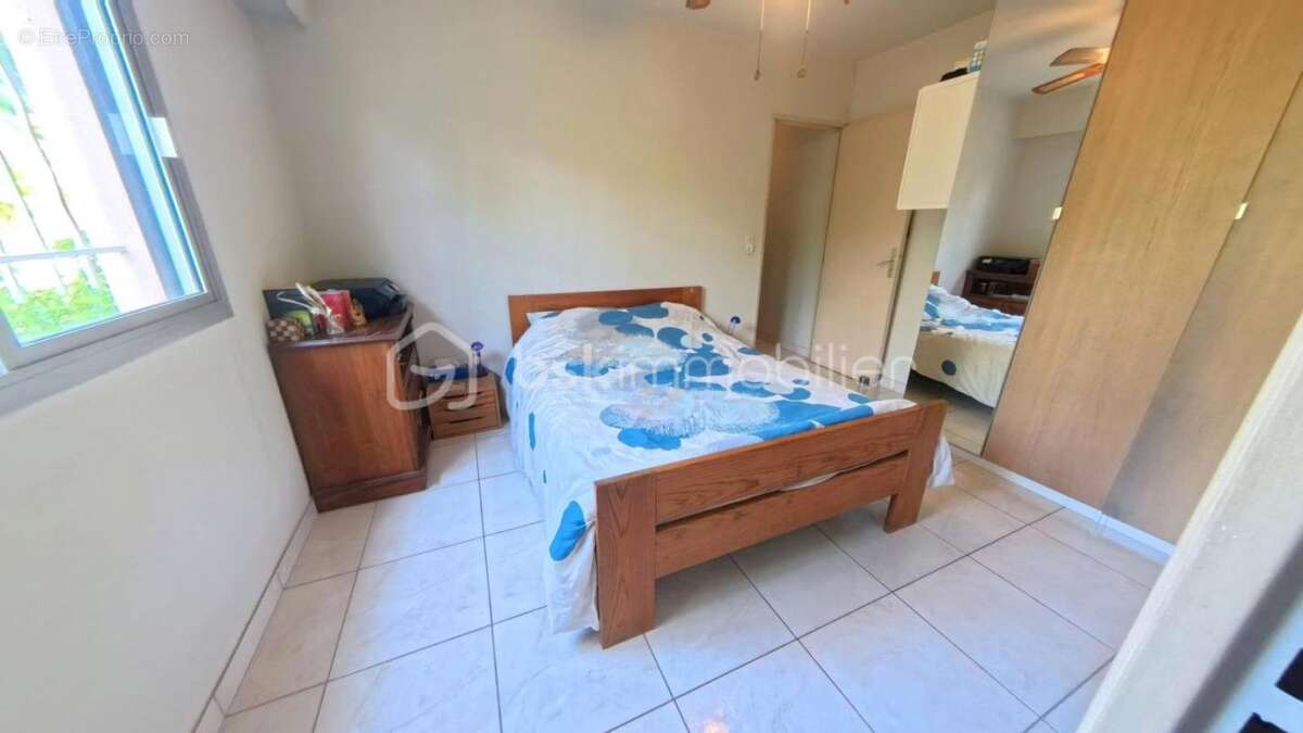 Appartement à SAINT-LAURENT-DU-VAR