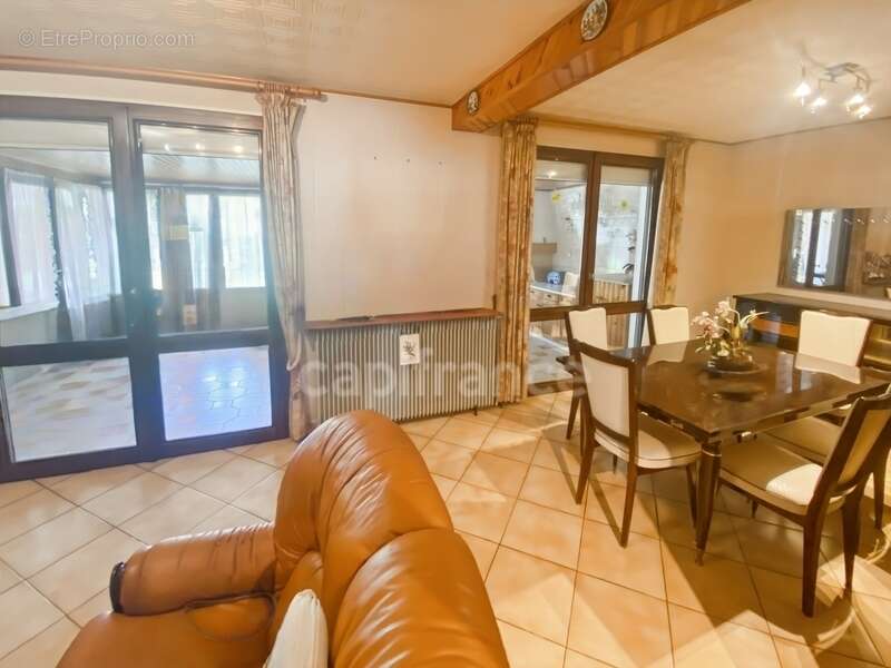 Maison à BLANZY