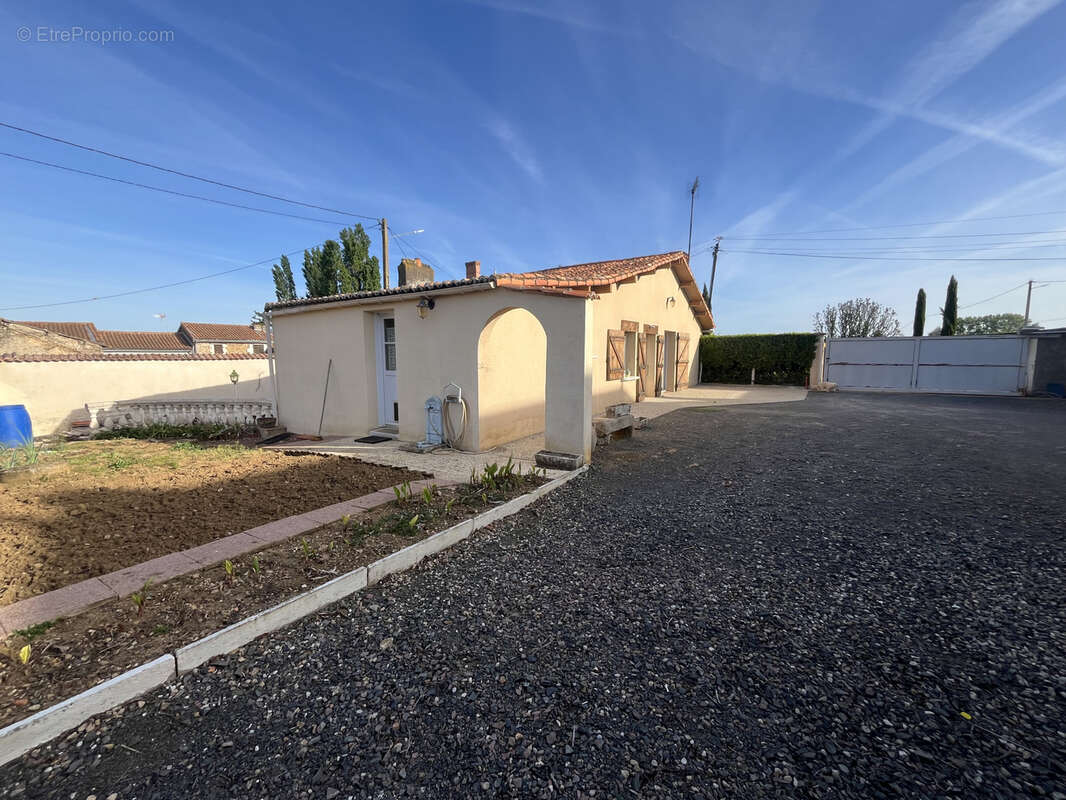 Maison à SAINTE-VERGE