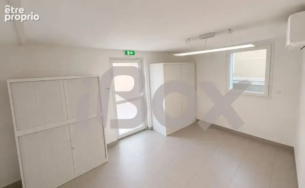 Toulon champ de mars bureaux climatises pmr garage double ascenseur - photo 5