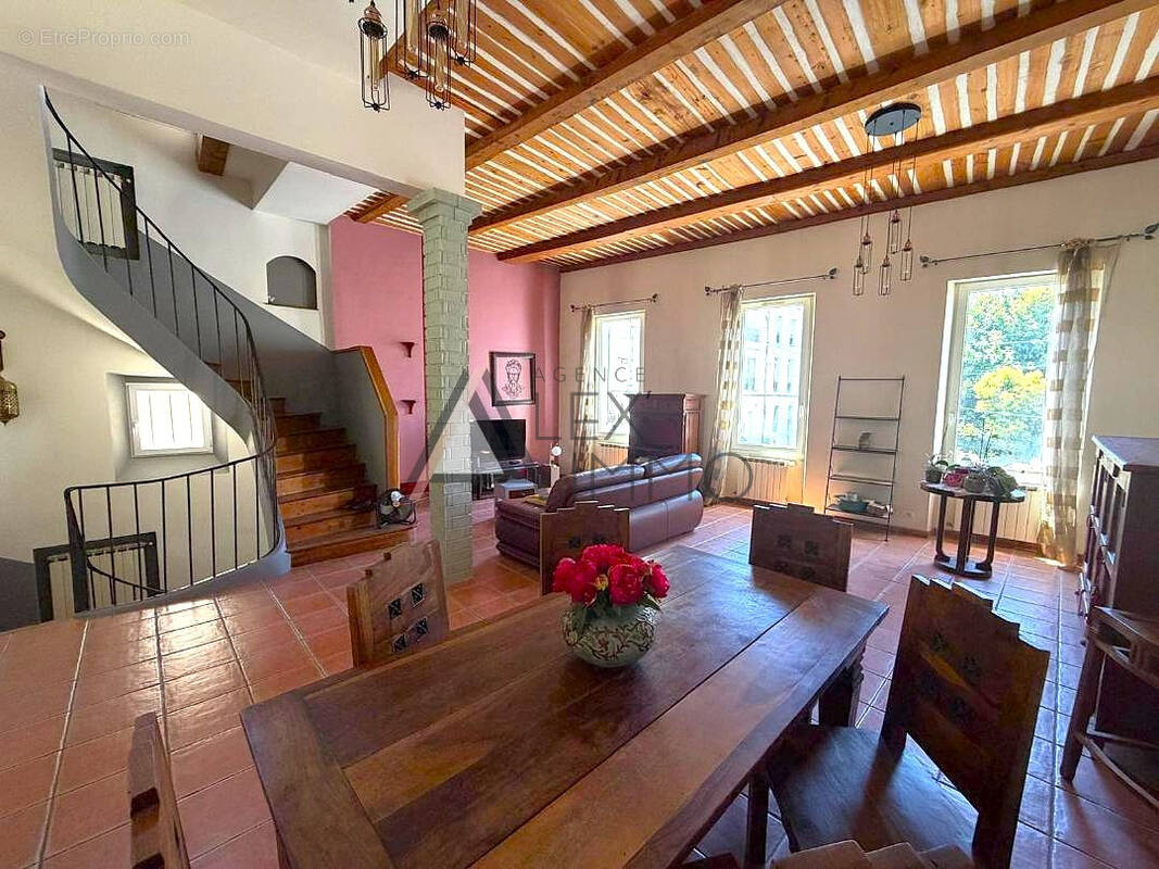 Maison à MARSEILLE-4E