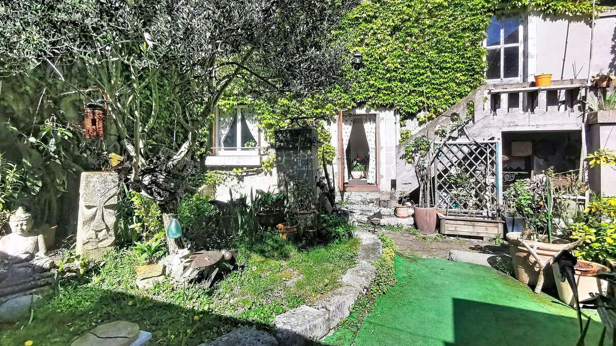 Maison à SUEVRES